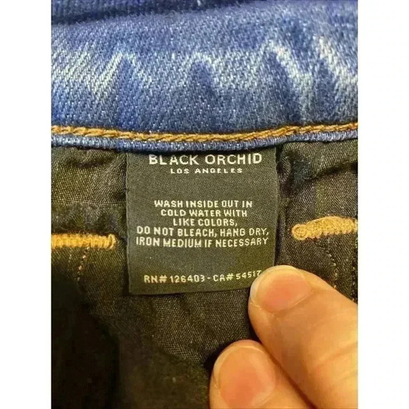 OAT New York/Black Orchid Women's Jeans BUNDLE 25 Distressed Raw Hem Stylish NEW - Picture 13 of 14